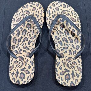 Shade & Shore Leopard Print Sandals with Black Straps